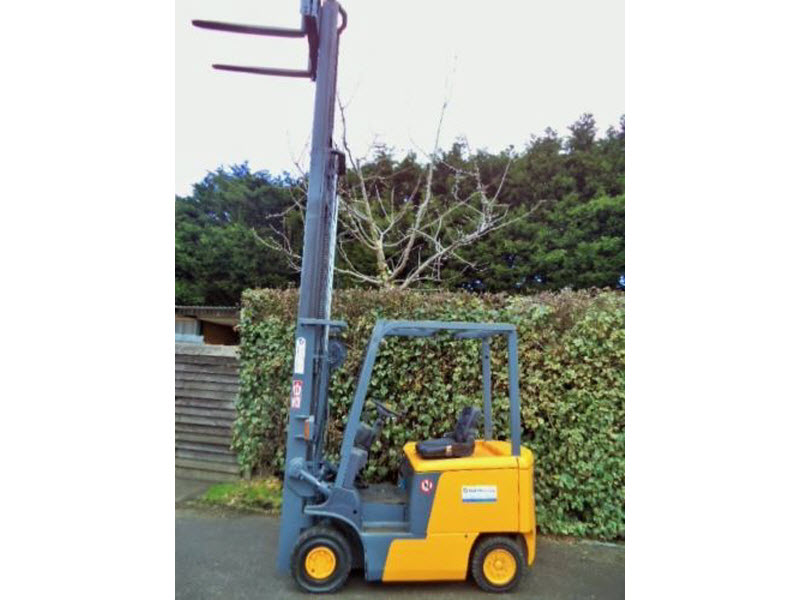 Hytsu Electric Counterbalance forklift truck